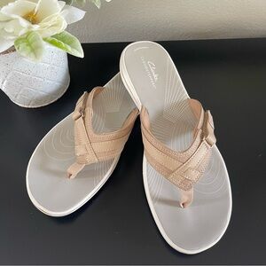 Clarks Cloudsteppers Sport Thong Sandals